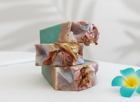 Handmade plumeria jasmine tallow hemp soap with pink and white swirl – spicy floral scent, moisturizing for face & body – Earth’s Natural Soaps